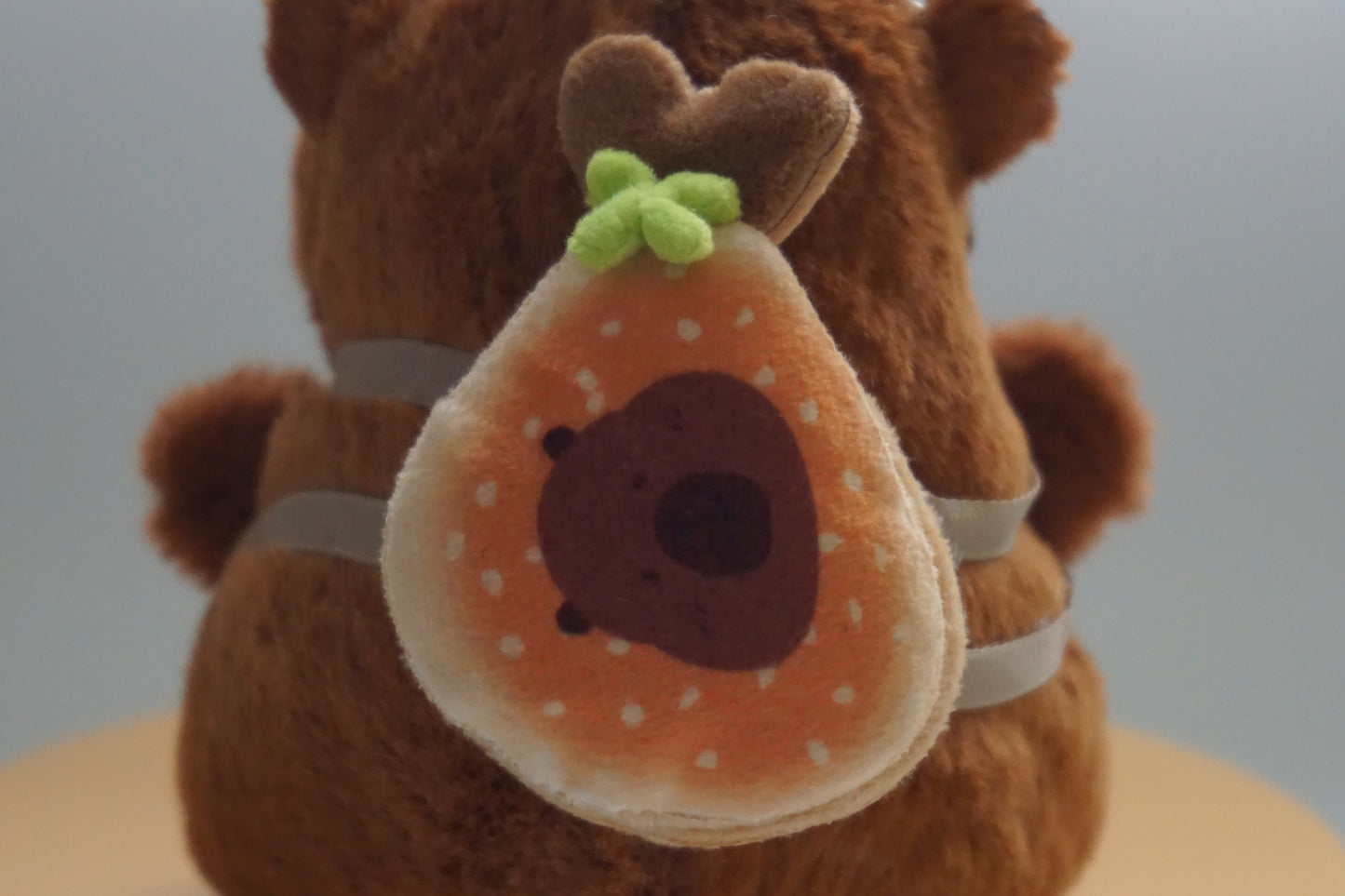 Capy Buddy – Plyšový capybara přívěsek na kabelky a batohy