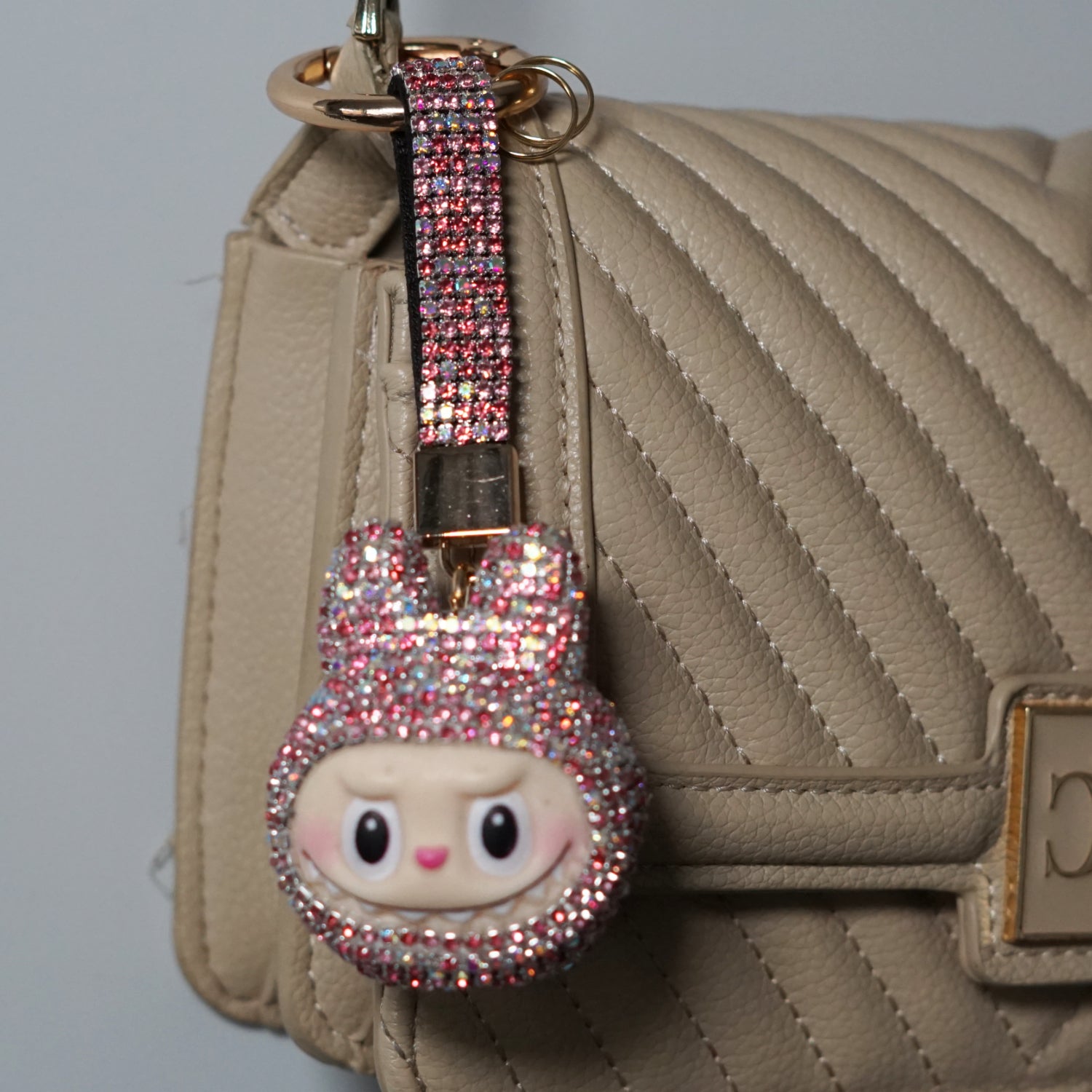 The Crystal Monsters – Glitzer Anhänger für Schlüssel, Tasche & Rucksack