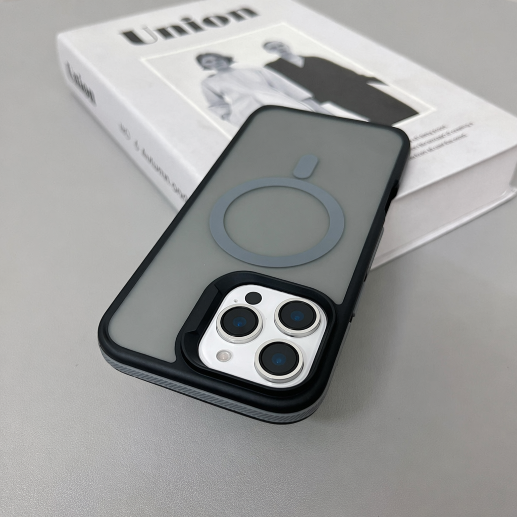 Magnetische Schutzhülle Matt Transparent für iPhone 11–16 Pro Max