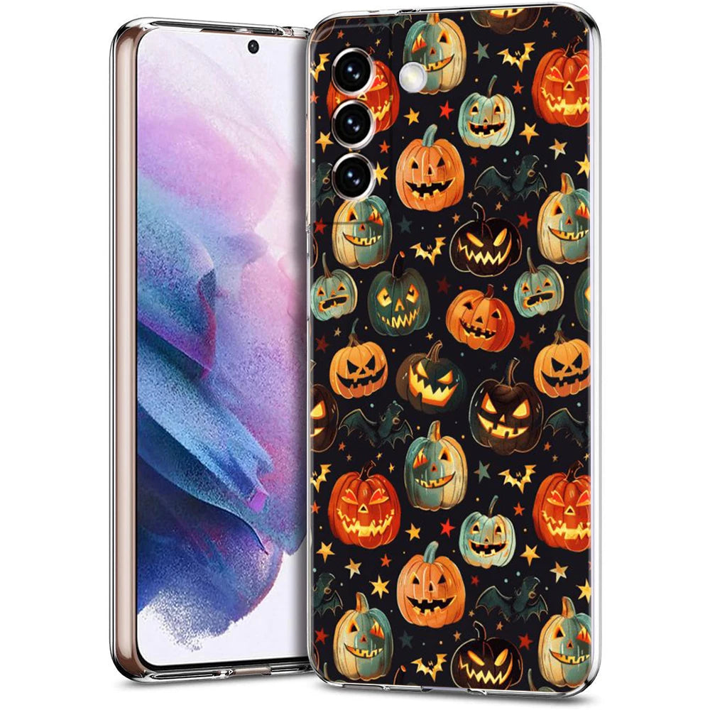 Transparente Samsung Galaxy TPU-Hülle mit buntem Muster aus orangen und grünen Halloween-Kürbissen, Fledermäusen und Sternen 